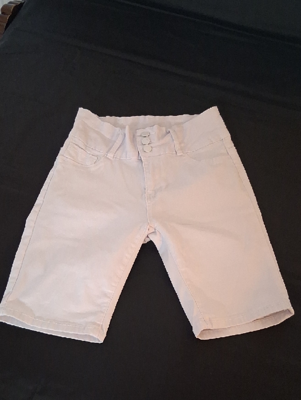 Women’s Juniors  High-Waist White  Bamboo Jean  Bermuda Shorts
